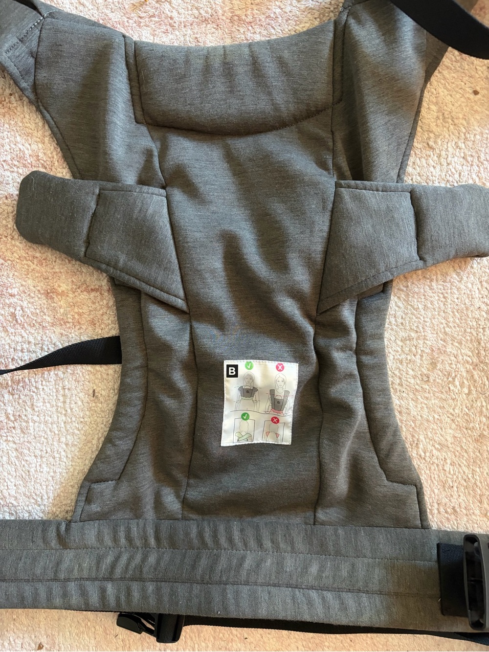 Ergobaby Embrace - Picture 2 of 3